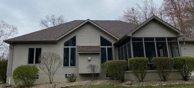 A recent roofing job in the Warren, OH area